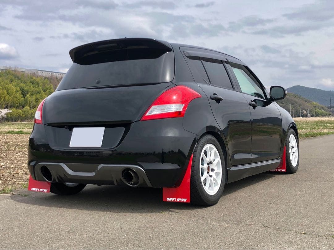 スイフトスポーツ zc32s マッドフラップ 泥除け　ブラック