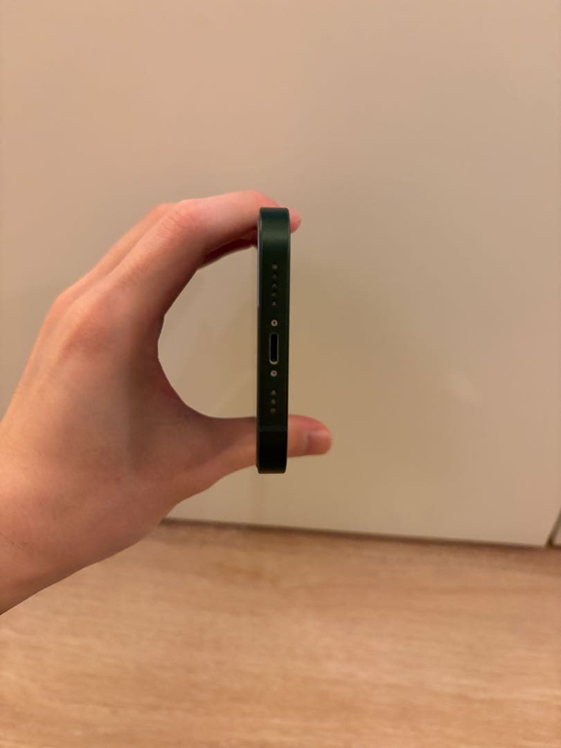 【早い者勝ち！】Apple iPhone 13 ミッドナイトグリーン 256gb