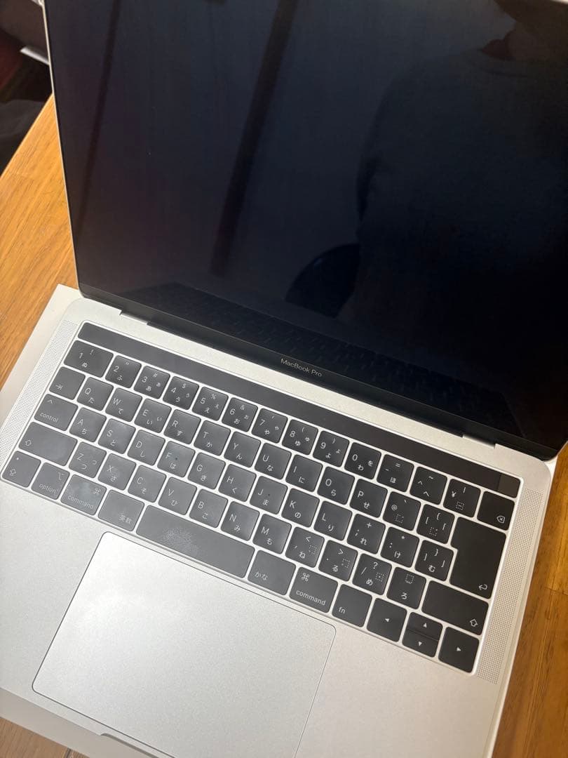 箱・純正充電器付／バッテリー良好（22回） MacBook Pro 13インチ