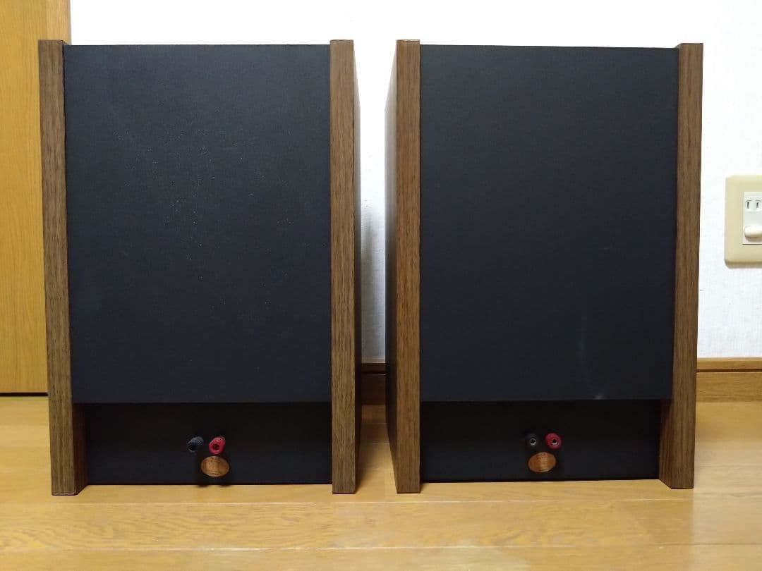 スピーカー・ウーファー JBL J216