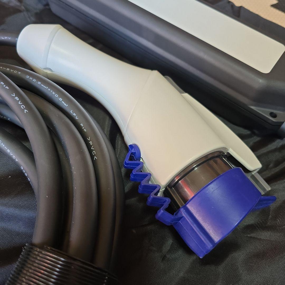 ジ*ン様 NISSAN EV充電ケーブル 収納バッグ付き7.５m 2025年式新