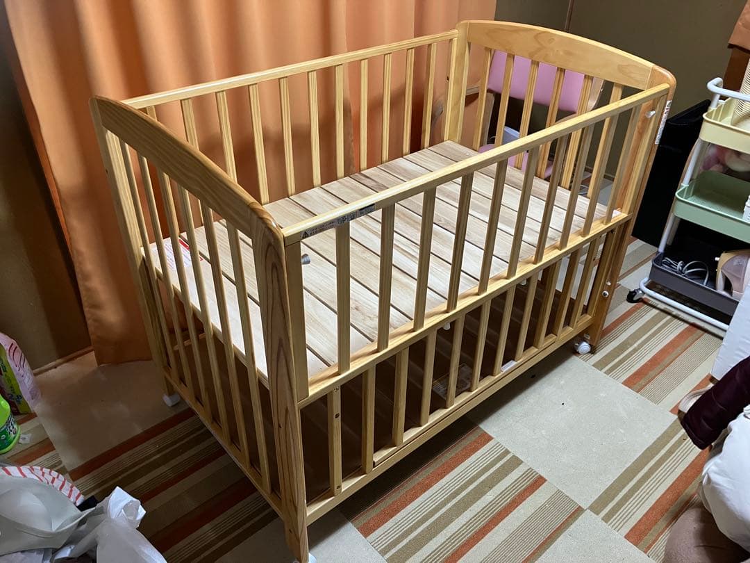 gm　KATOJI ハイシートベビーベッド ベッド下収納　中古