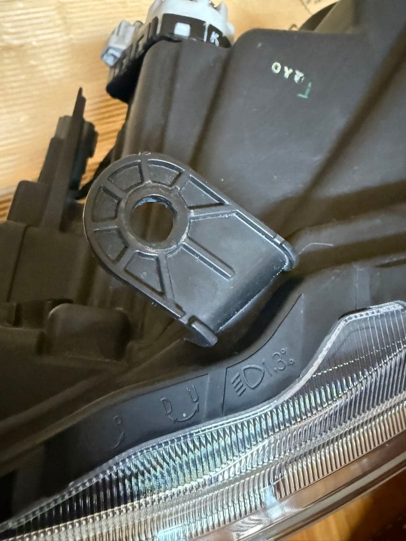 ワゴンR LEDヘッドライト　左