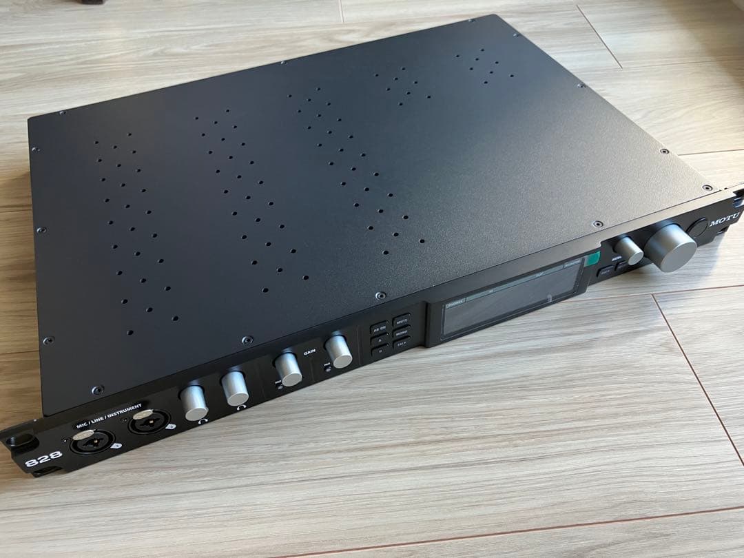 【国内正規品・美品】新型MOTU828オーディオインターフェイス