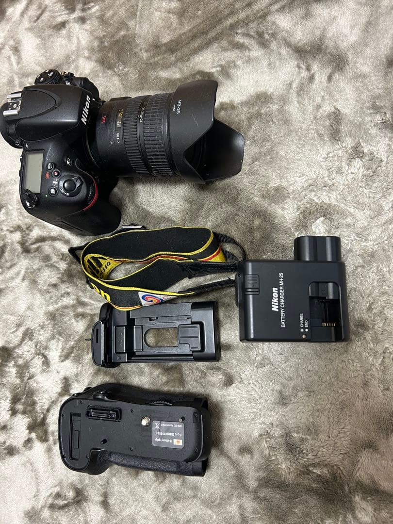 Nikon デジタル一眼レフカメラ 標準ズームレンズ付き