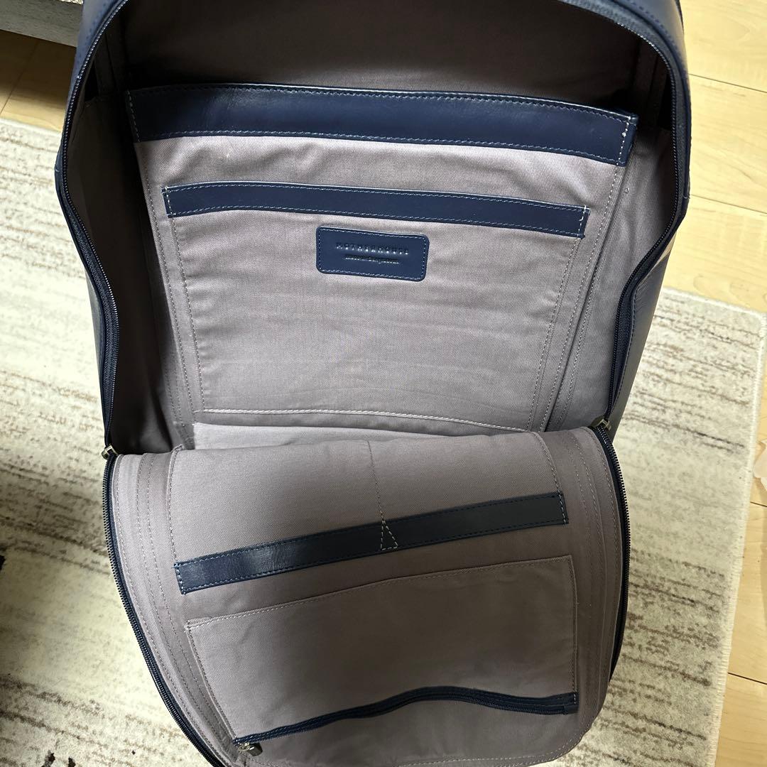 ネイビー レザー リュック 新品タグ付きマザーハウス