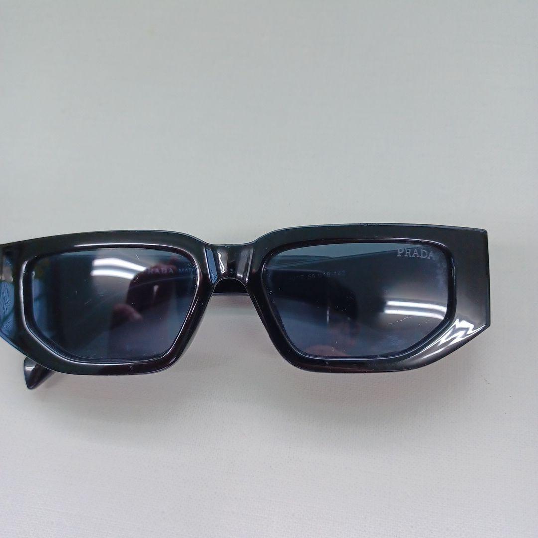 【ブラック】PRADA プラダ　サングラス
