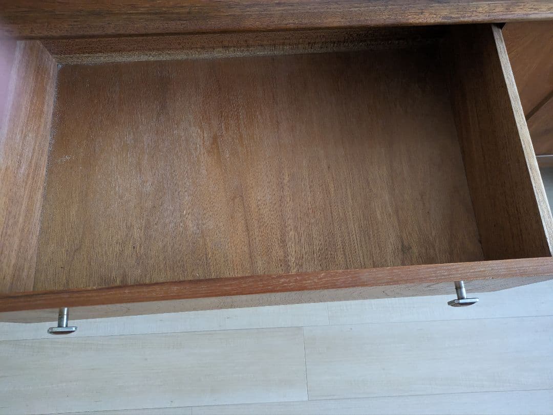 連休値下げ　英国ヴィンテージ　サイドボード　アンティーク家具 北欧家具