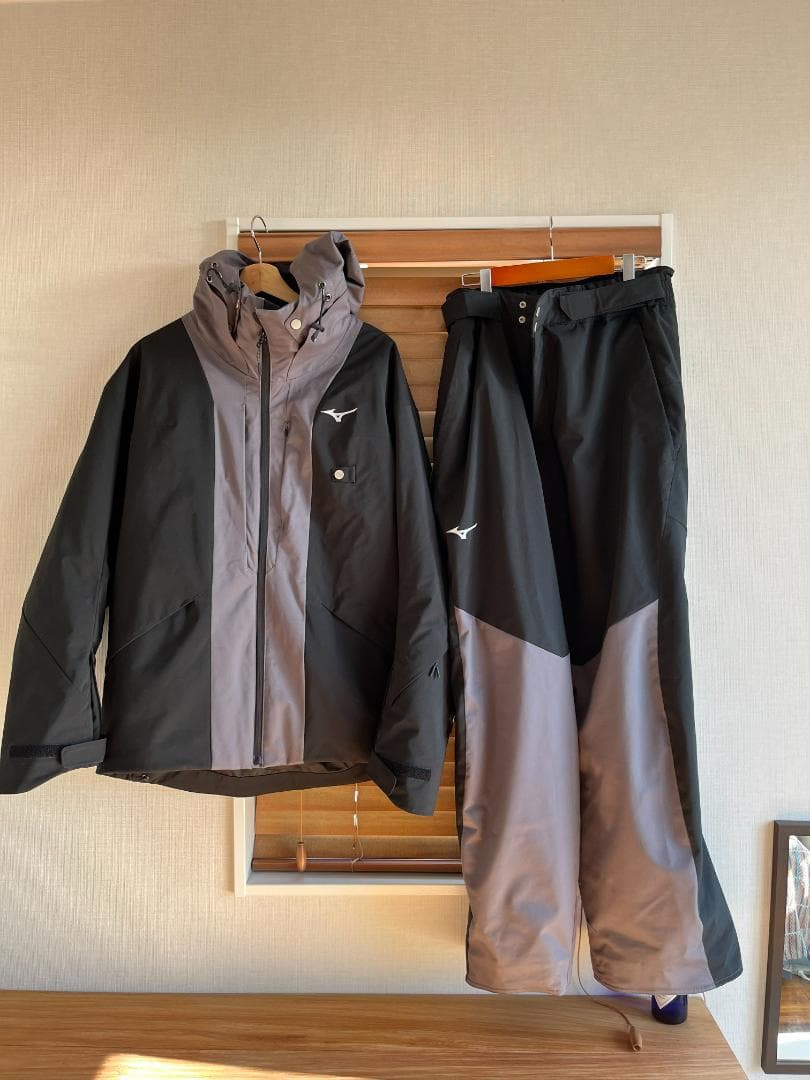 2024-25 MIZUNO スキーウェアXL 上下セット 1回使用 パンツ傷