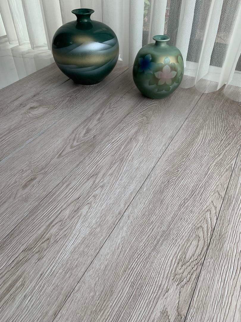 フローリングシート、フロアタイル手厚1.5m m木目調 63枚5畳分床用