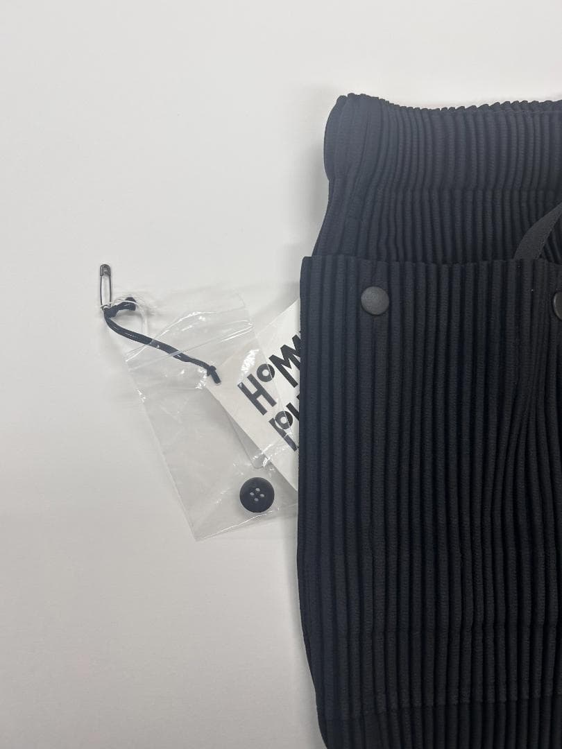 HOMME PLISSE ISSEY MIYAKEショートパンツ ベルト付き