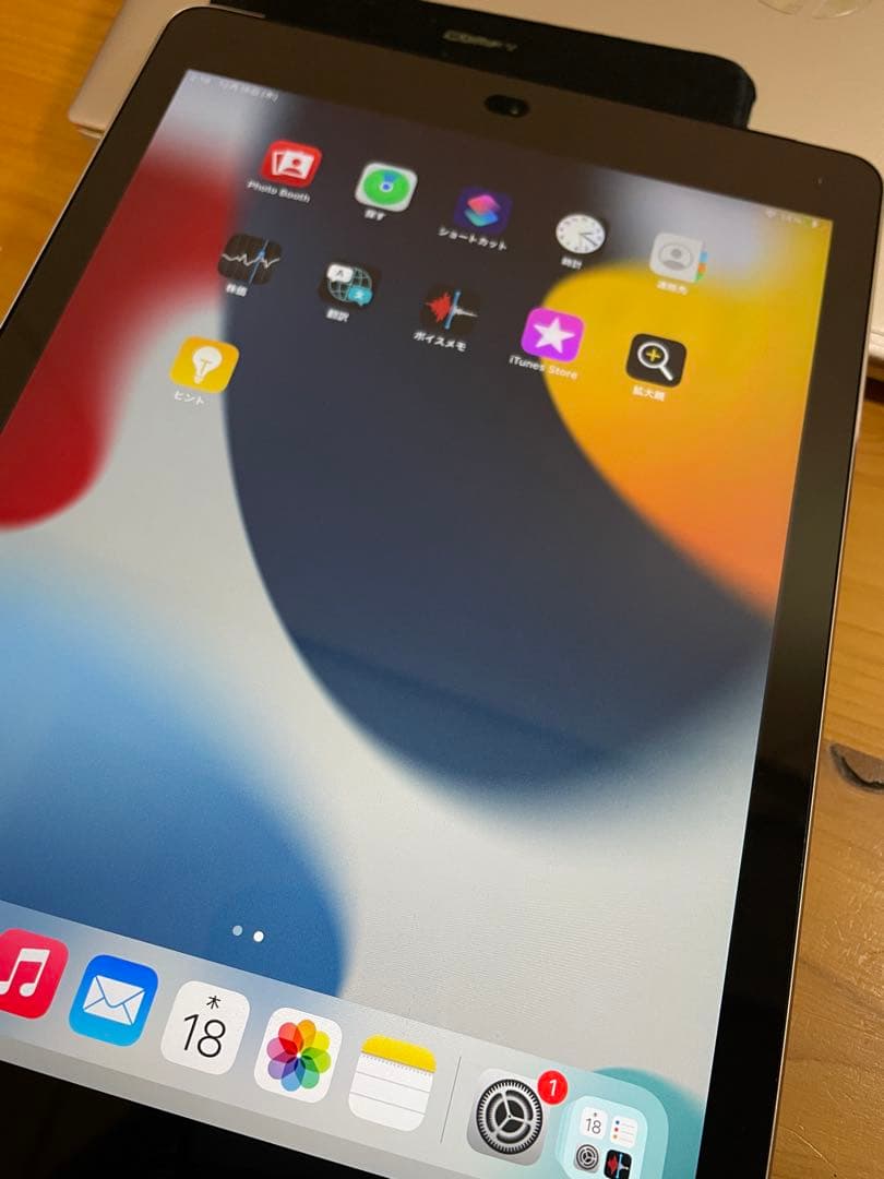 iPad Air2 9.7インチ シルバー セルラーモデル 64GB 動作確認済