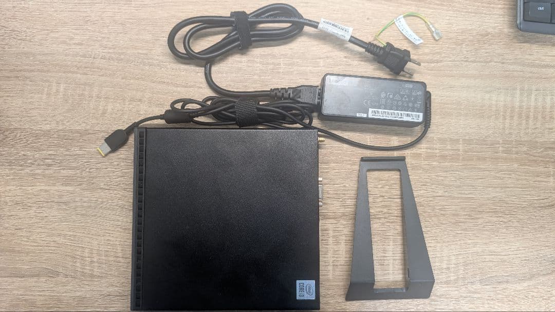 ThinkCentre M70q ミニPC Type 11DT