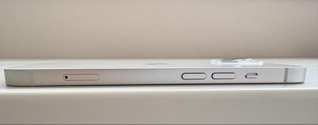 iPhone 13 256GB スターライト