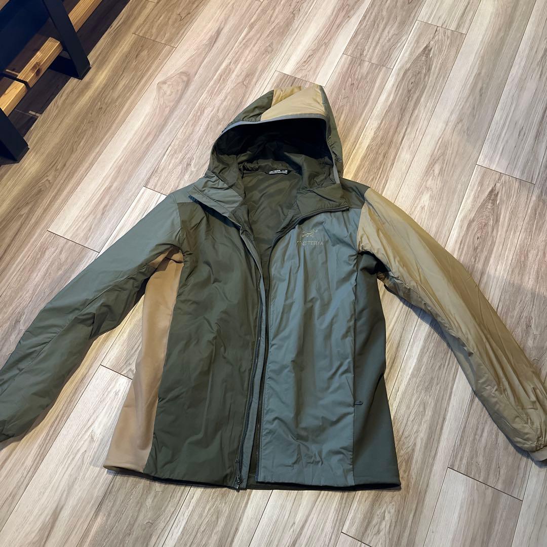 ARC'TERYX ナイロンジャケット L/G