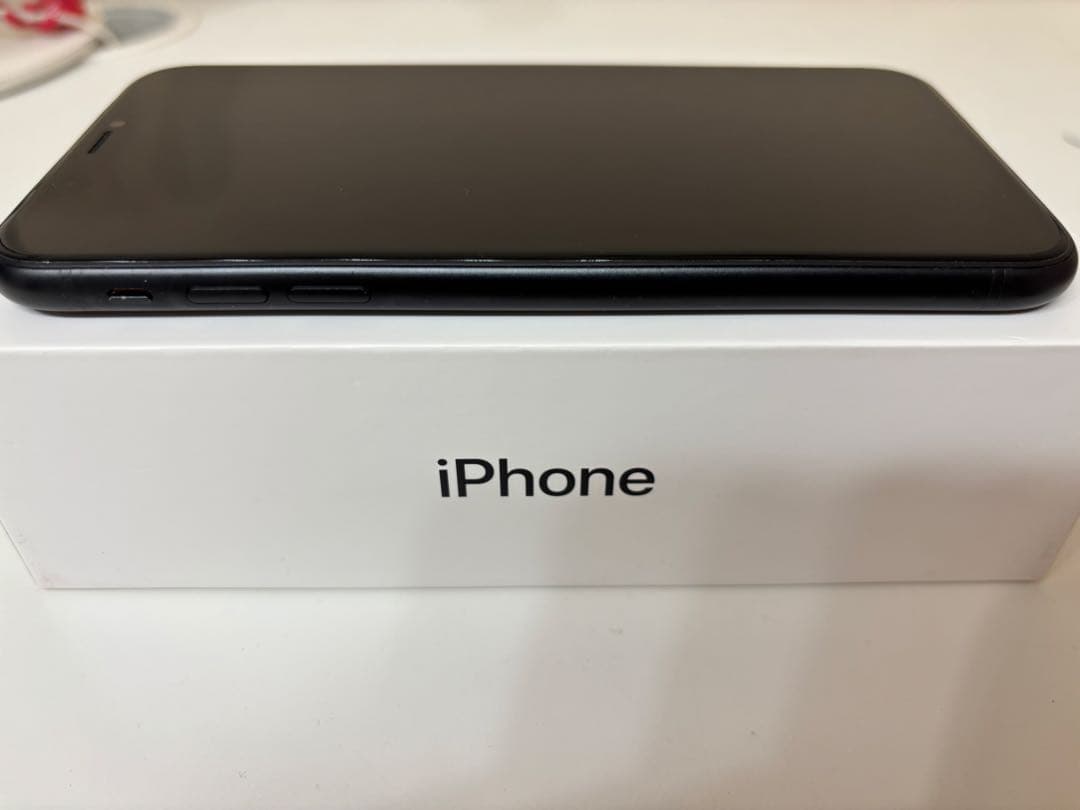 iPhone XR ブラック64GB 初期化済み Apple