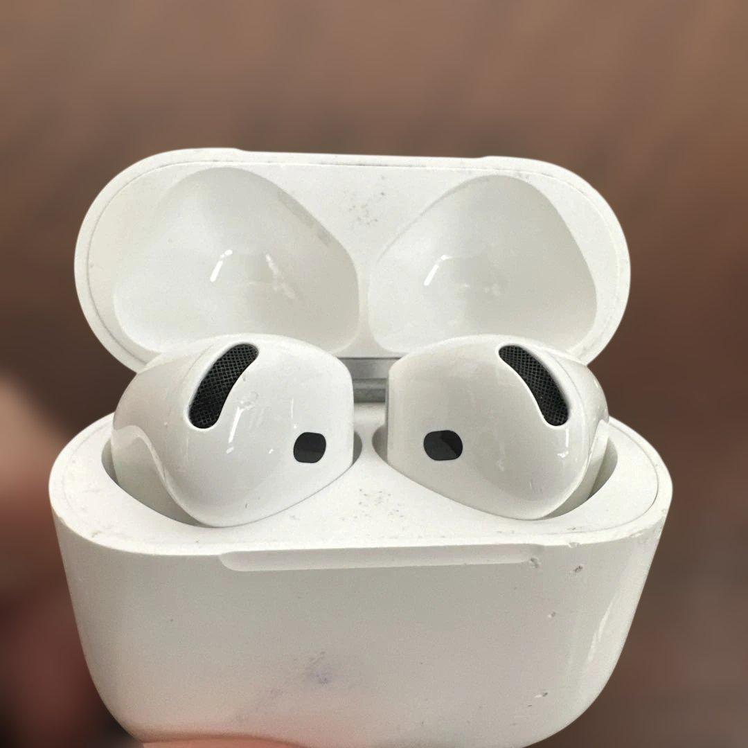 ★即使用可★Apple AirPods4 本体ケース イヤホン左右セット