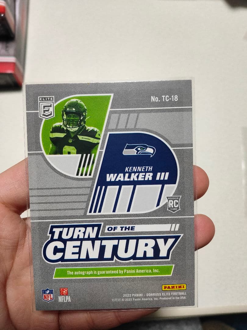 Kenneth Walker Ⅲ NFL　panini カード サイン