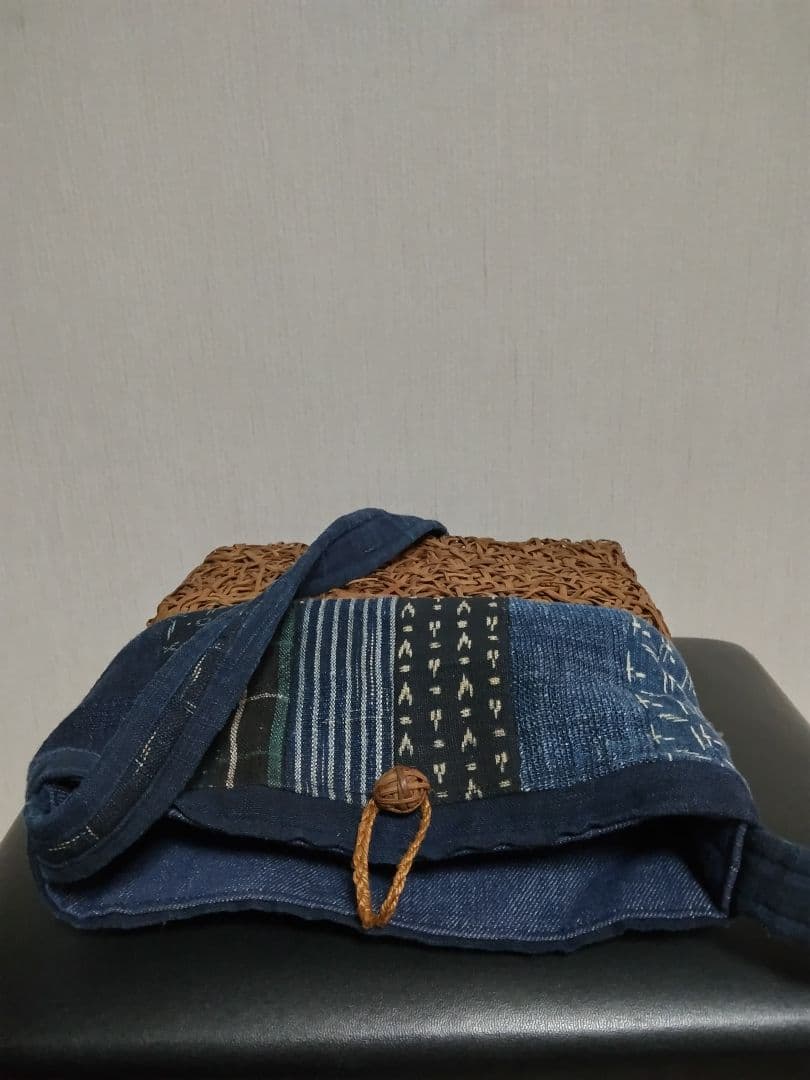 山葡萄のショルダーバック