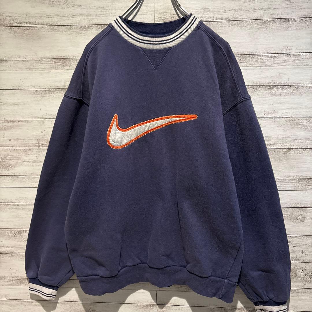 【即完売モデル】ナイキ☆ビック刺繍ロゴ　白タグ　人気デザイン　スウェット