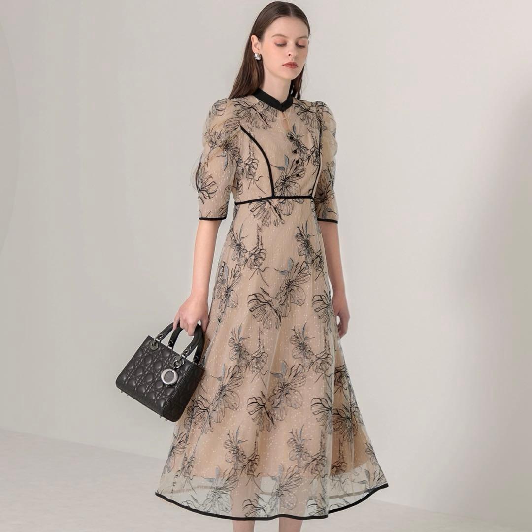 Leja 配色パイピングプチハイネック花柄刺繍ラメレースロング丈　M