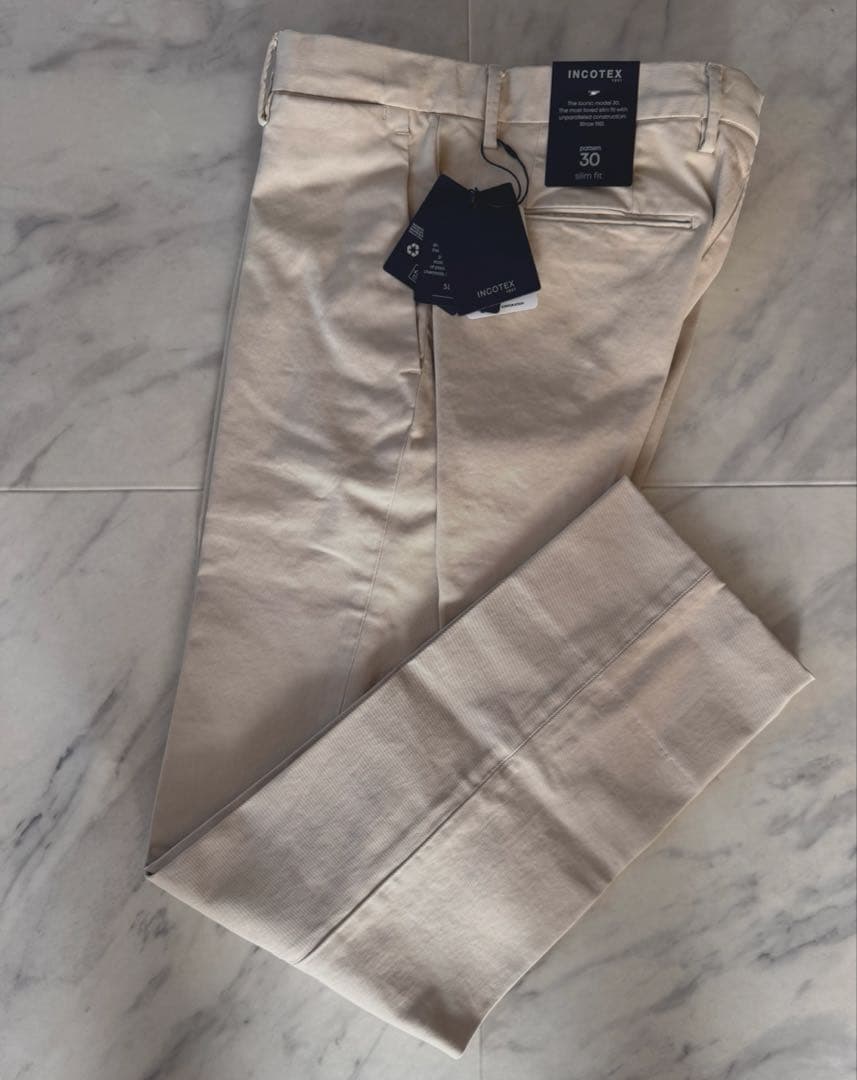 【新品未使用】INCOTEX SLACKS ストレッチコットンテーパードパンツ