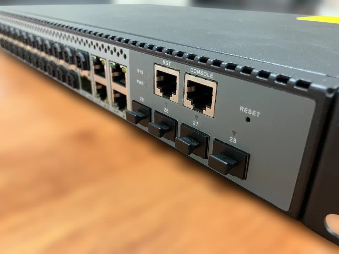 FS JAPAN S3900-24F4S①