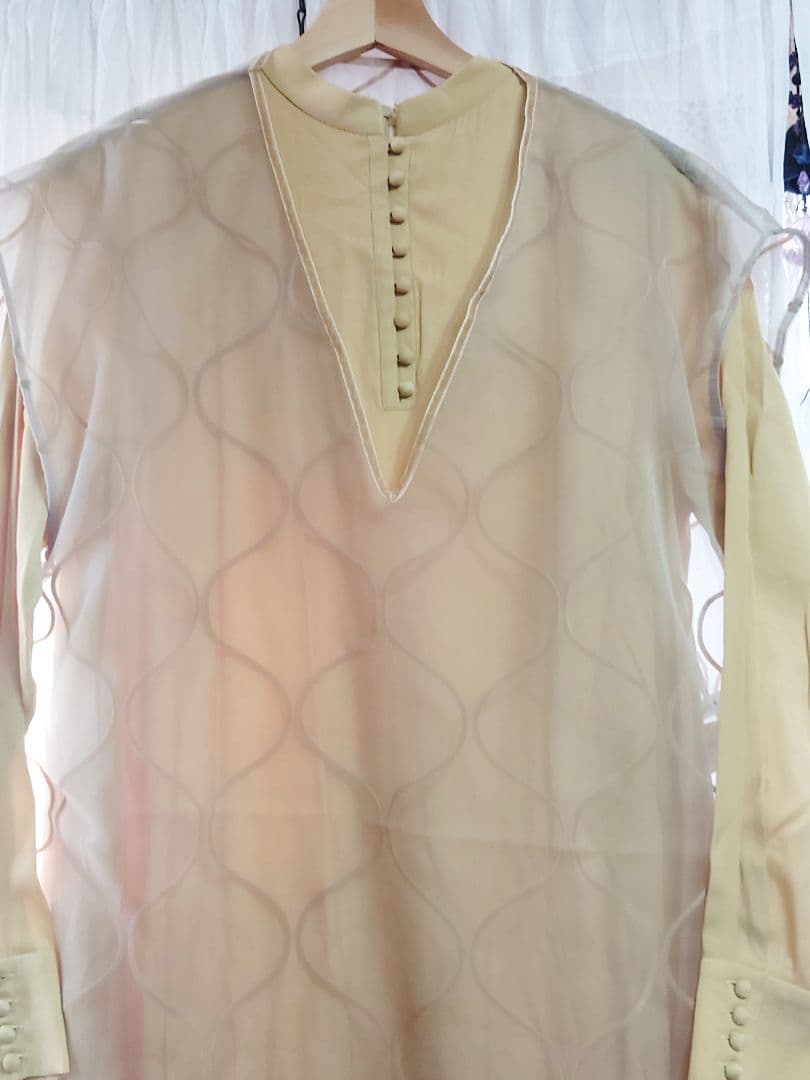 新品タグ付き 3箇所汚れあり AMERI UNDULATE VEIL DRESS