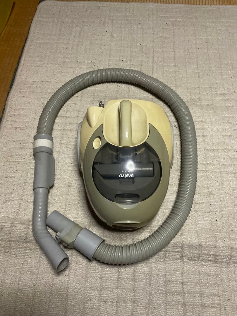 SANYO-SC-YJ4（H）。2009年式中古品掃除機【コード式　昭和レトロ】