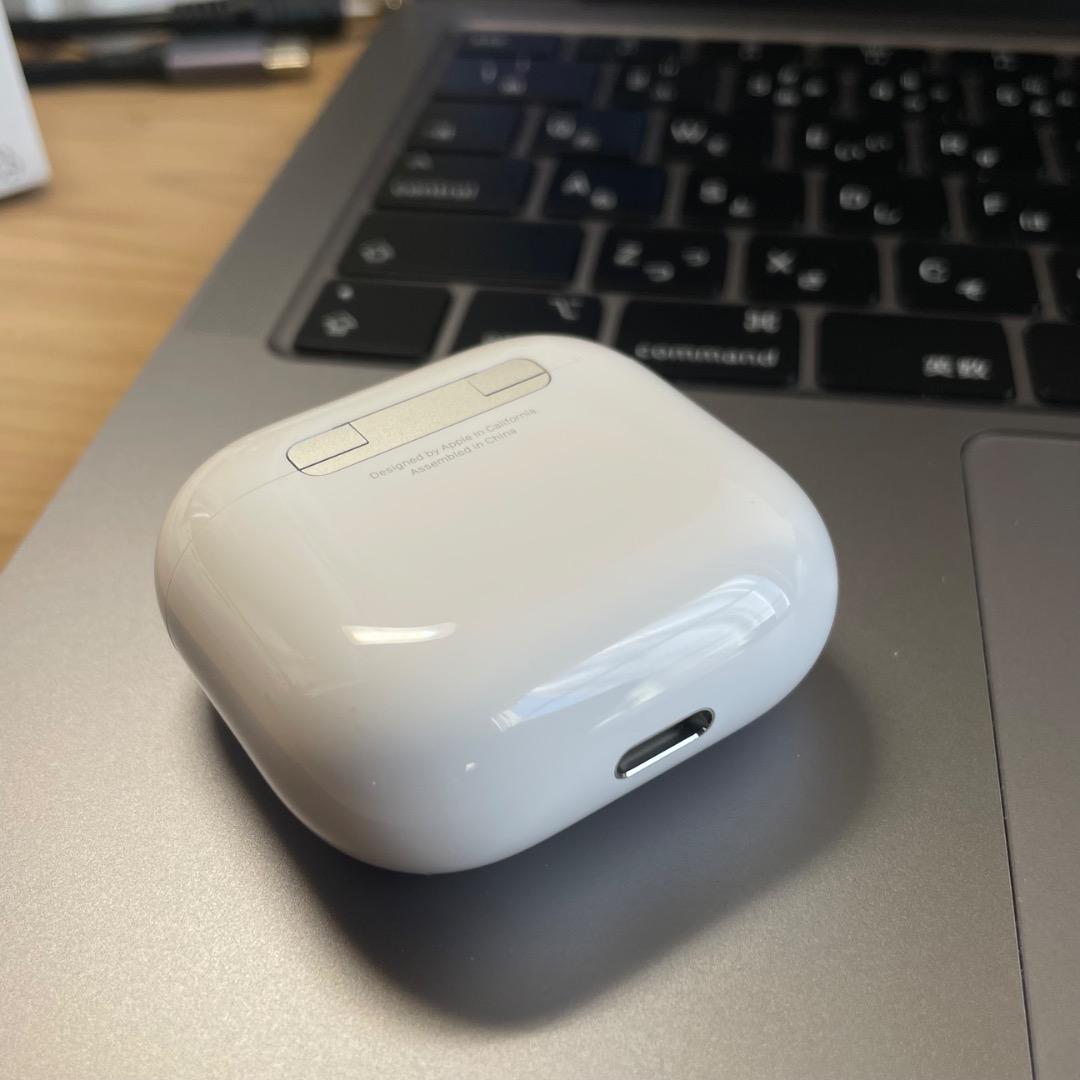 【美品】AirPods 第4世代 ノイズキャンセリング非搭載 Type-C