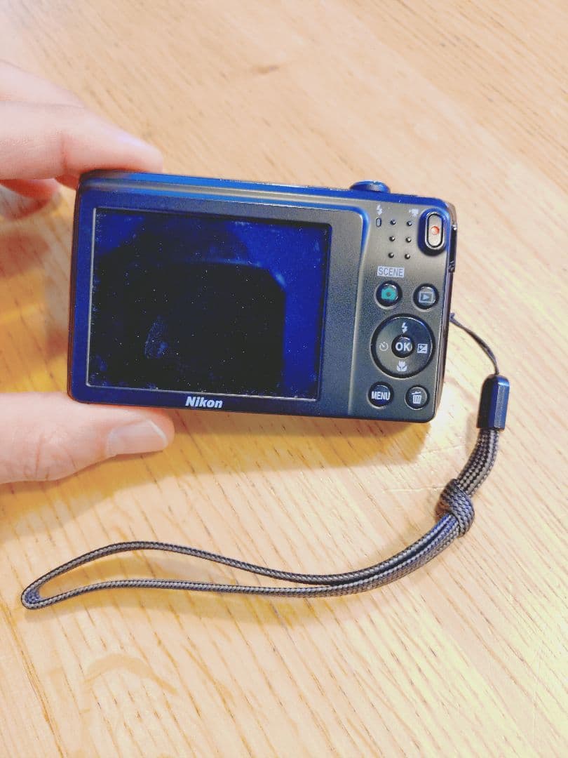 m*n様 Nikon COOLPIX S3700 コンパクトデジタルカメラ