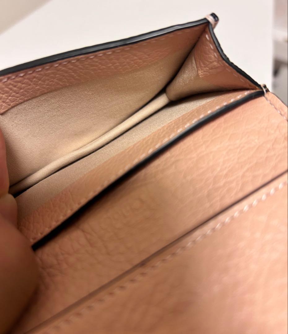 Chloe クロエ　ピンクベージュ　レザー名刺入れ ロゴ金具付き　カード入れ