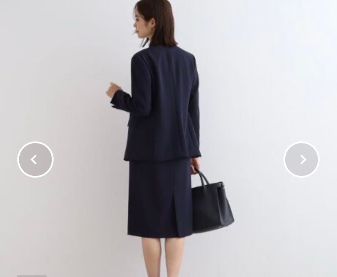 新品　インディヴィ V.A.I ノーカラーJKスーツ　ネイビー　05（XS）