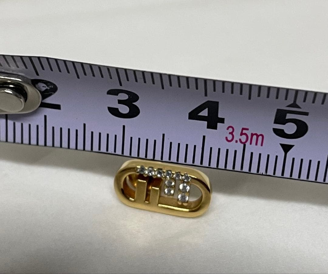 【えい】 FENDI ゴールド ピアス 片耳用