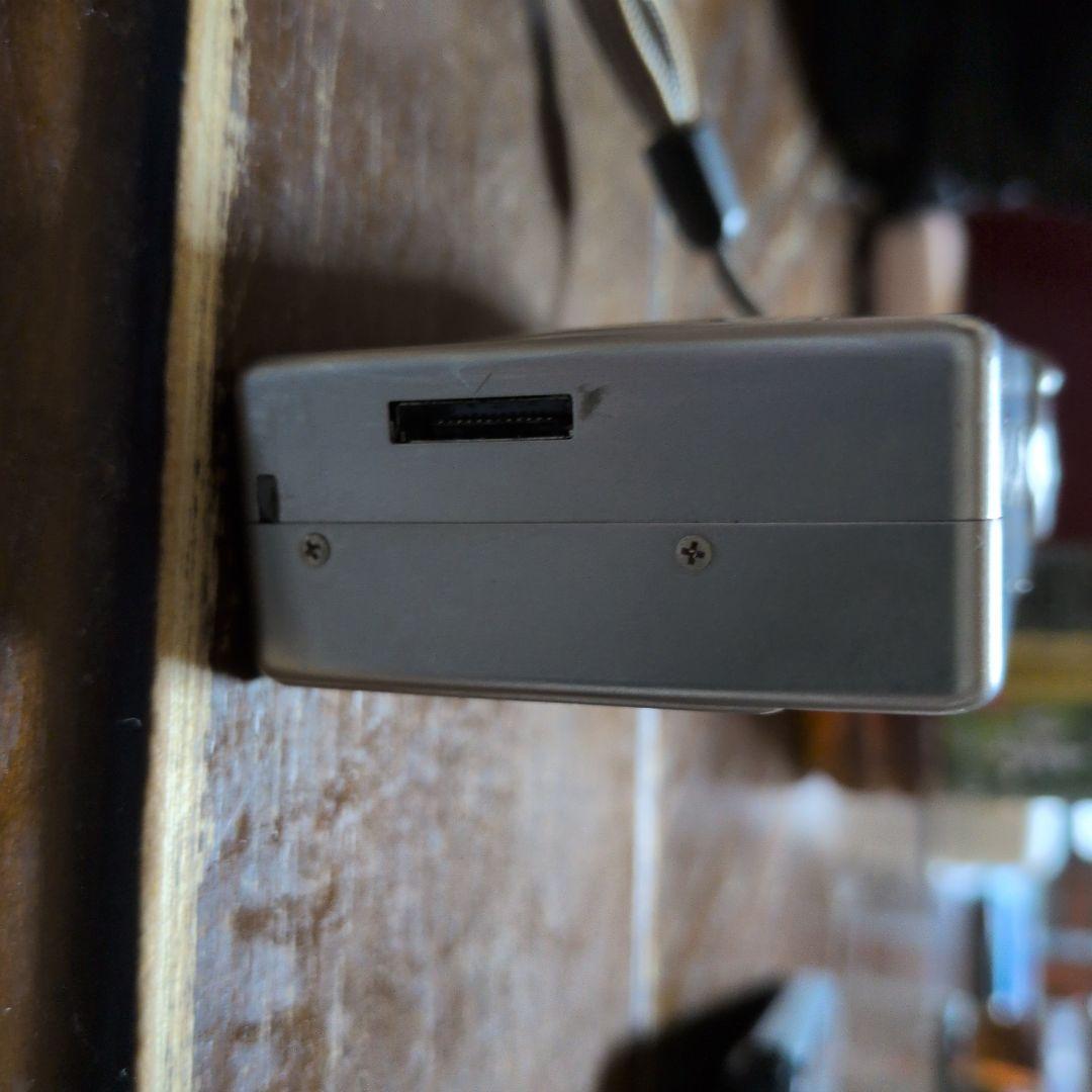 Canon IXY Digital 200a デジタルカメラ ジャンク品