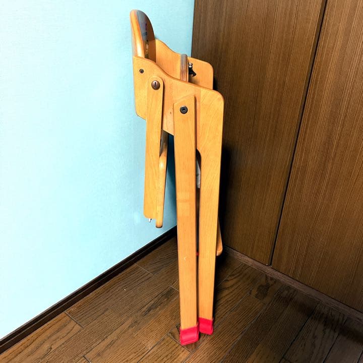 【希少】折り畳み式♪ディズニー♪ 木製　ベビー♪テーブル付きハイチェアー♪