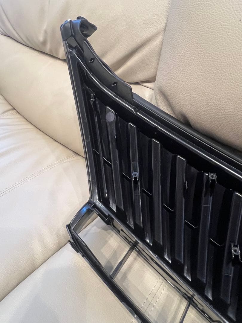 ★60ハリアー　前期★フロントグリル★未使用品★ 53114-48030740