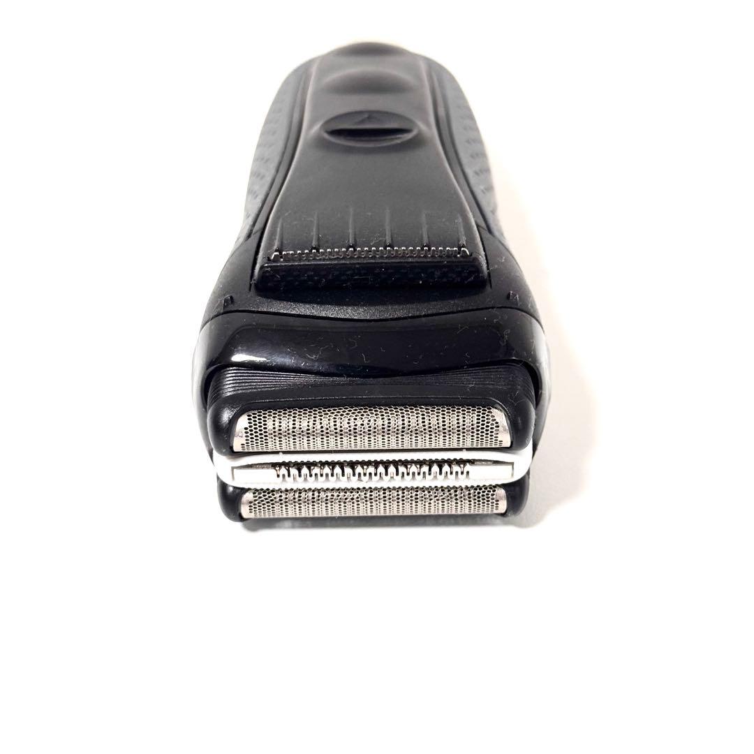 【未使用級】ブラウン Series3 洗浄器付 替刃＋洗浄液セット