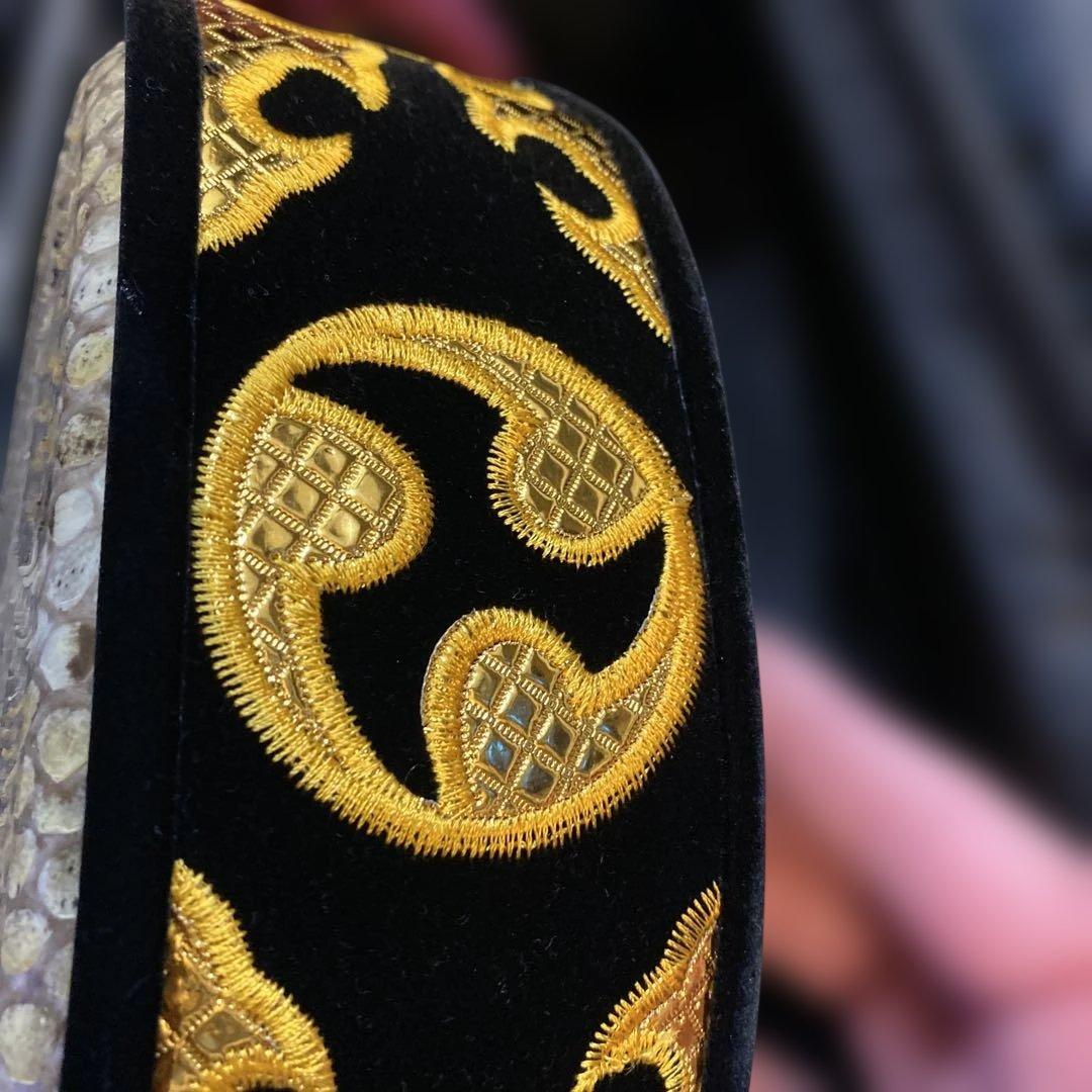 三線本体 ヘビ革風