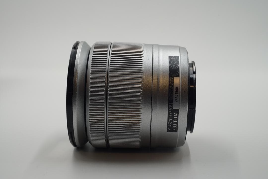 美品　FUJIFILM X-T30 XC16-50mmレンズ付き