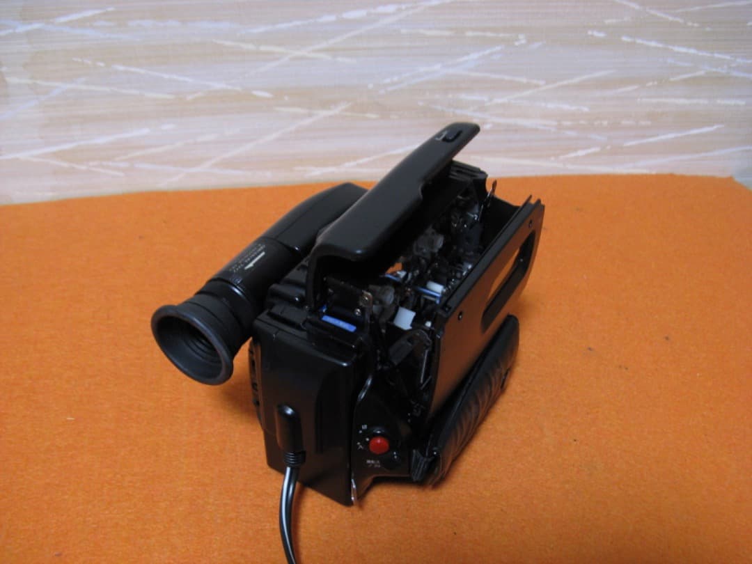 動作OK❗️☆FUJIXの8ミリビデオカメラ/FUJIX-8 P660