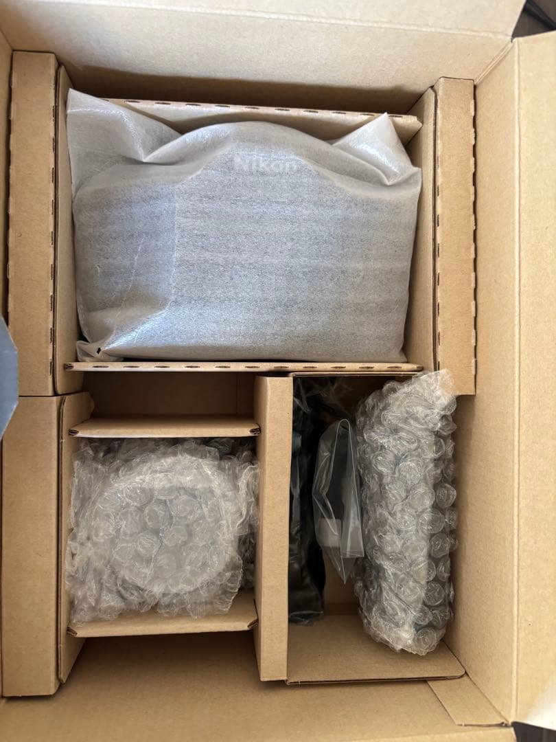 Nikon Z fc DX 16-50mm レンズ付き