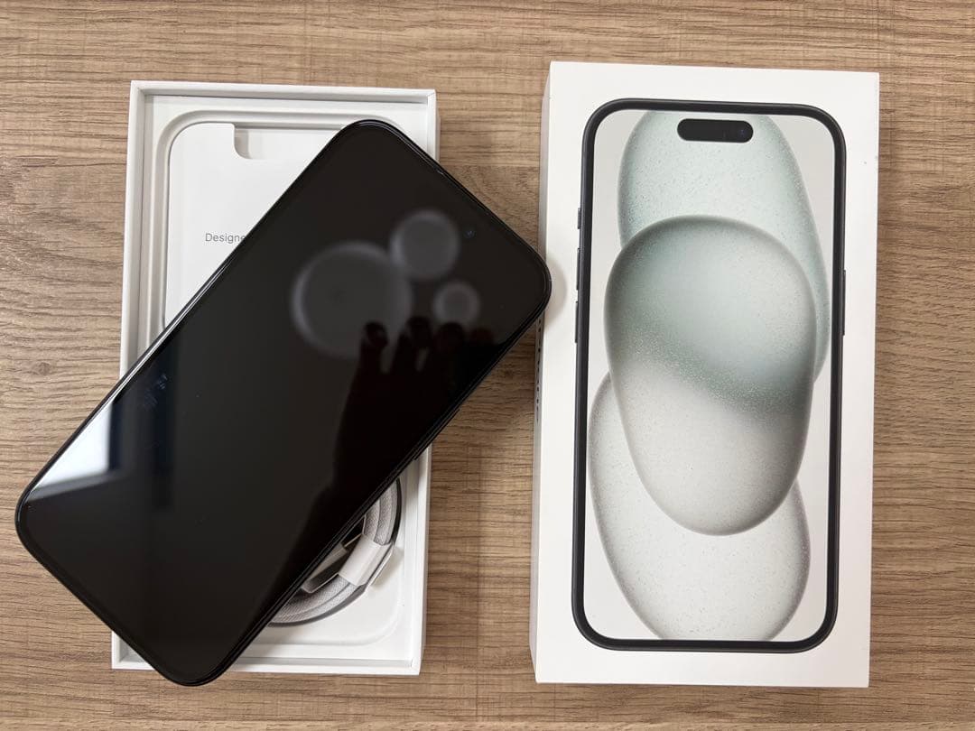 Iphone 15 ブラック　SIMフリー　256GB 86%