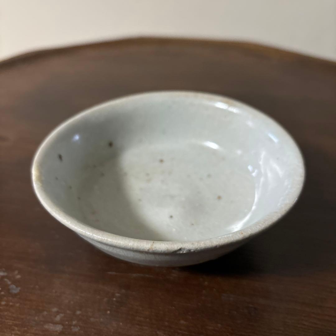 李朝盃　小鉢　白磁　堅手　小服茶碗　韓国アンティーク　古道具　古民芸　古陶磁