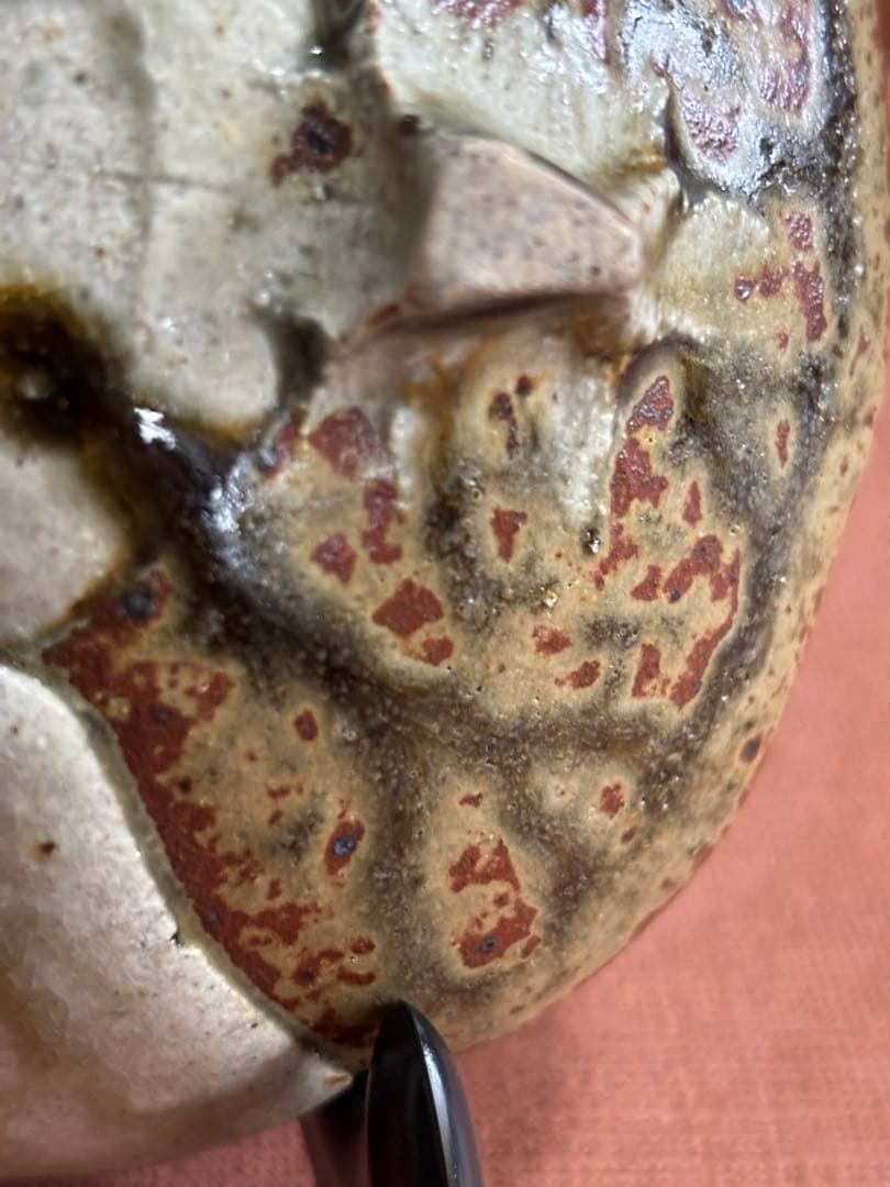 河井寛次郎作柿緑釉麻布目輪花三ツ足皿　製作番一　森の器