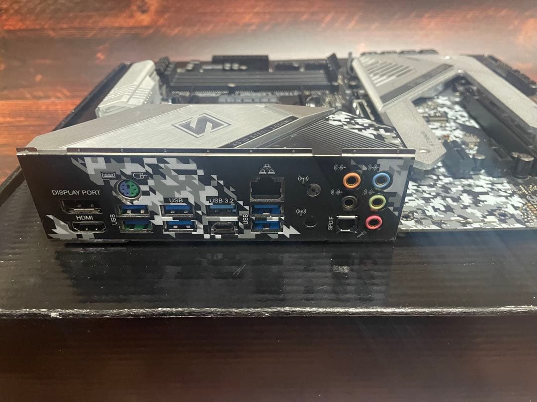 Asrock X570 steel legend マザーボード