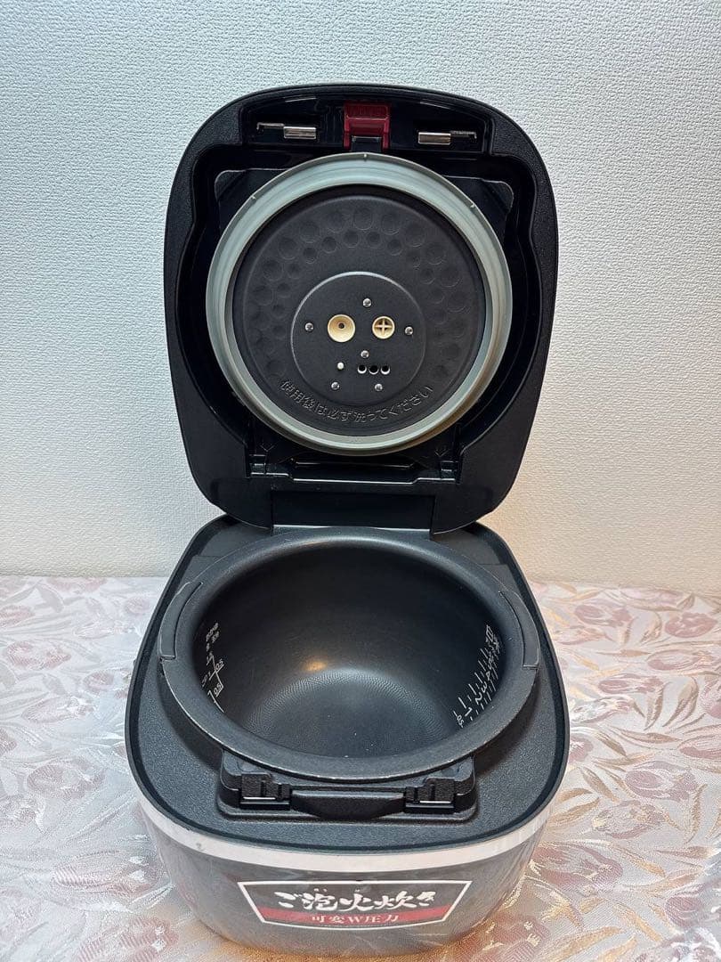 CQ318-タイガー TIGER 圧力IH 炊飯器 JPC-G100 ホワイト