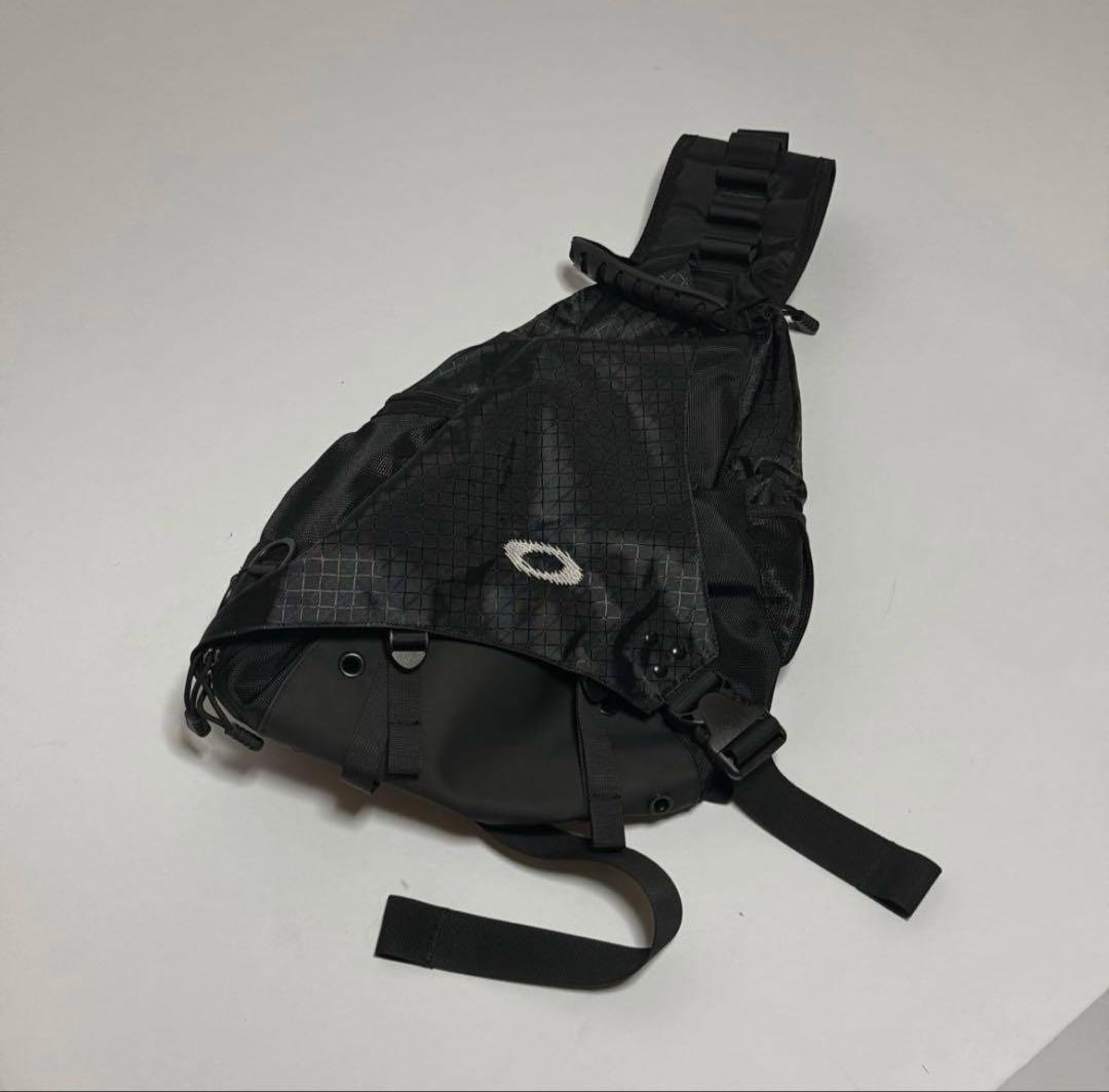 【美品】 OAKLEY ショルダーバッグ 00S Y2K アーカイブ オークリー