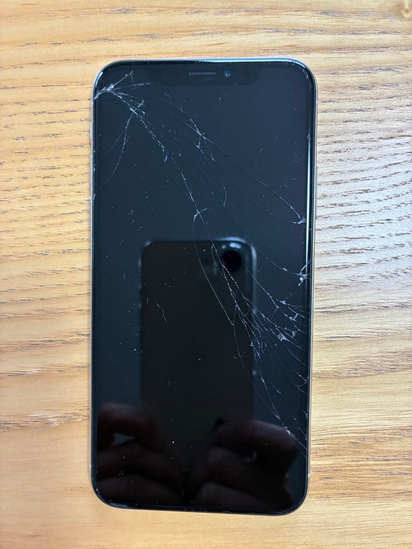 iPhone X ホワイト