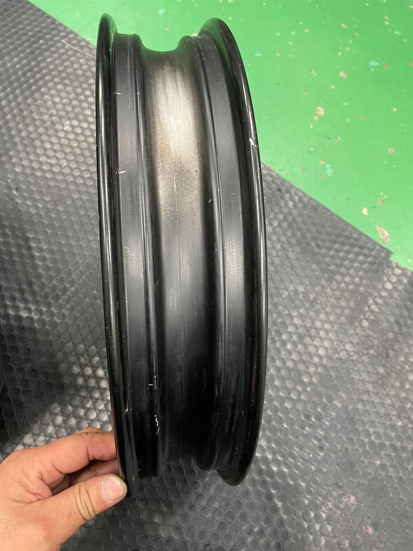 カ*ズ様 ゼファー750純正前後ホイール